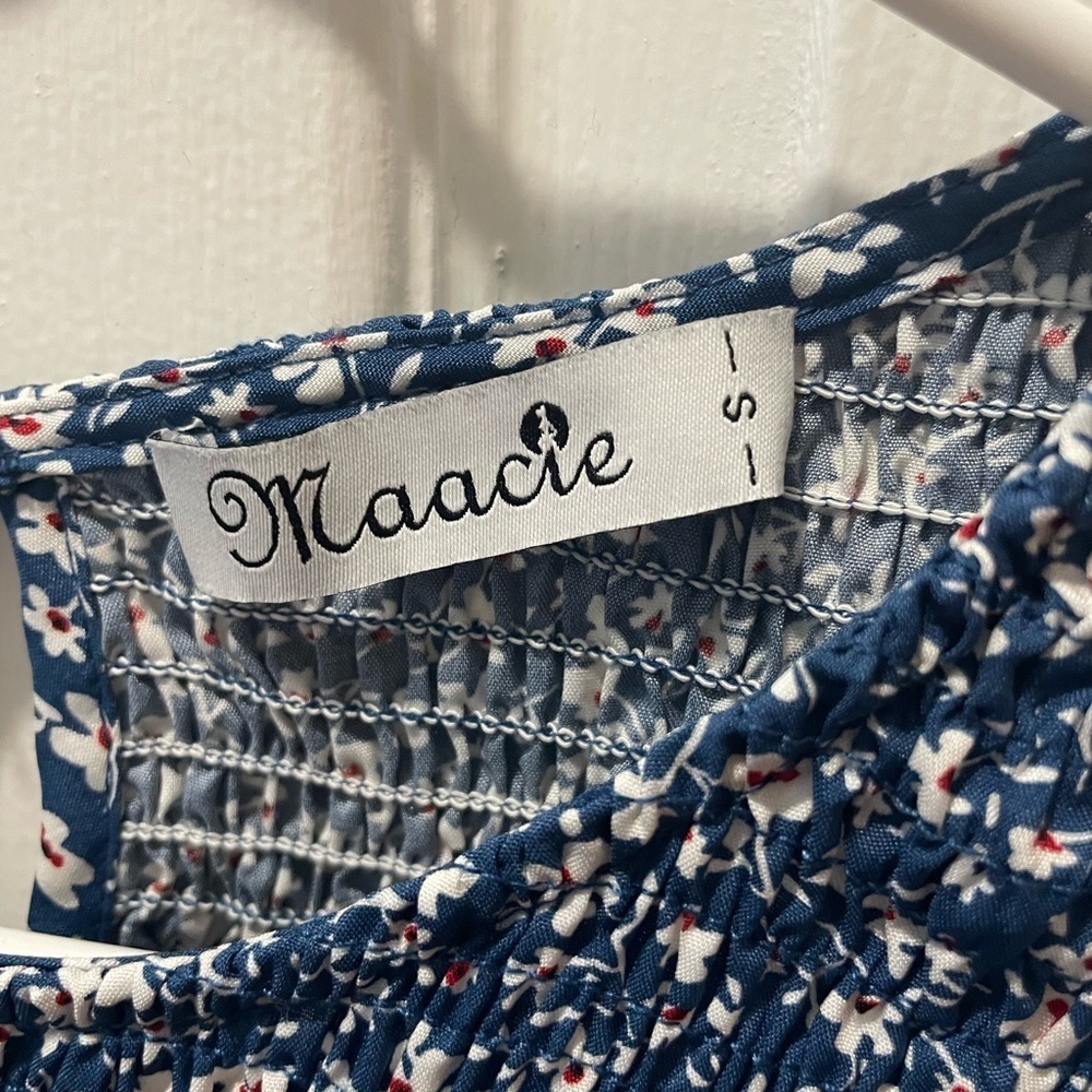 Maacie floral top—small - Picture 5 of 6